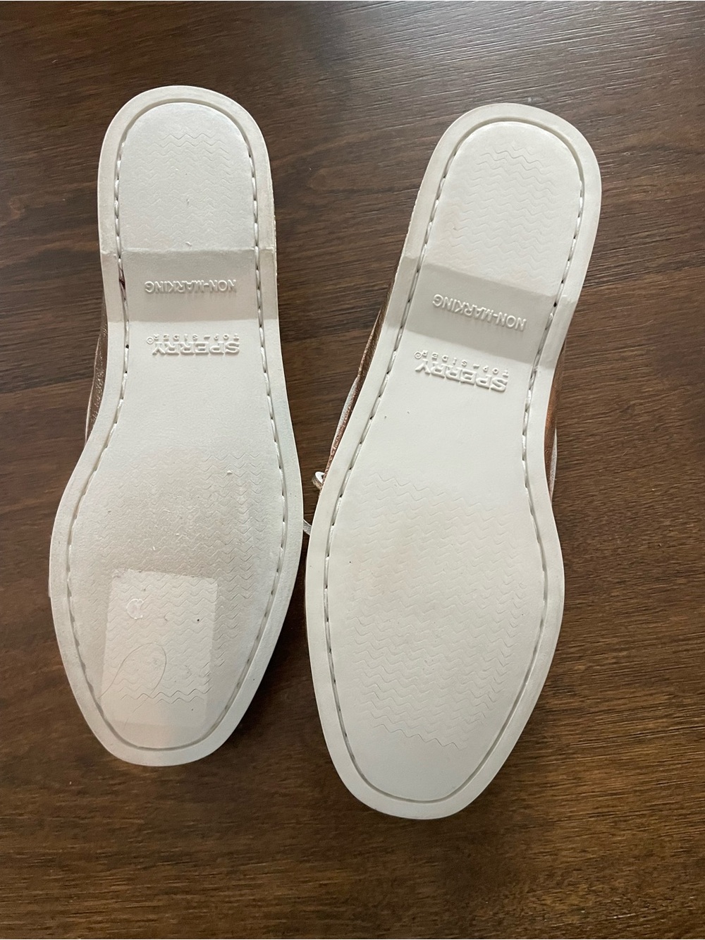 Sperry women's  Metallic Gold Boat Shoes - Picture 3 of 3